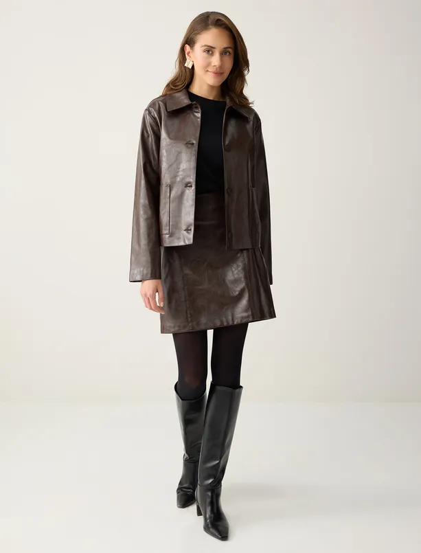 Bayan Kahverengi Rahat Kesim Deri Görünümlü Cep Detaylı Ceket