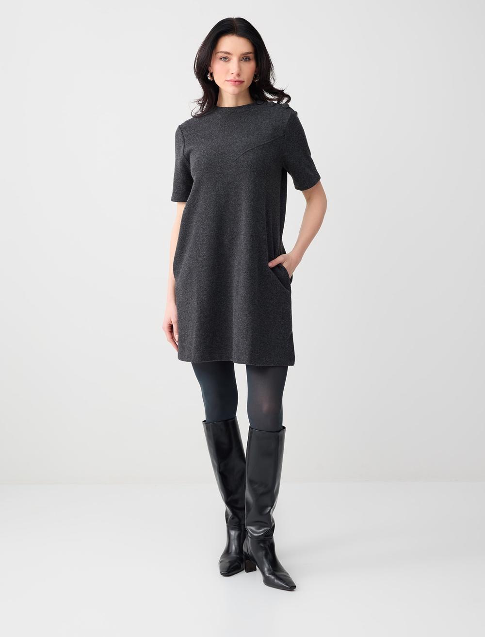 Yumuşak Dokulu Bisiklet Yaka Örme Mini Elbise