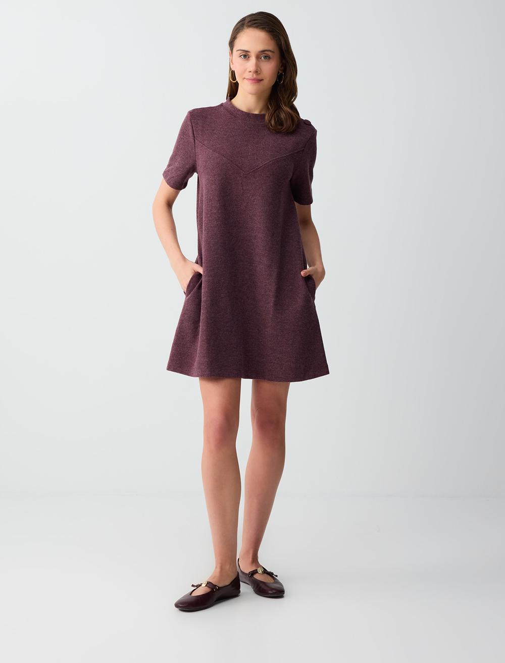 Yumuşak Dokulu Bisiklet Yaka Örme Mini Elbise