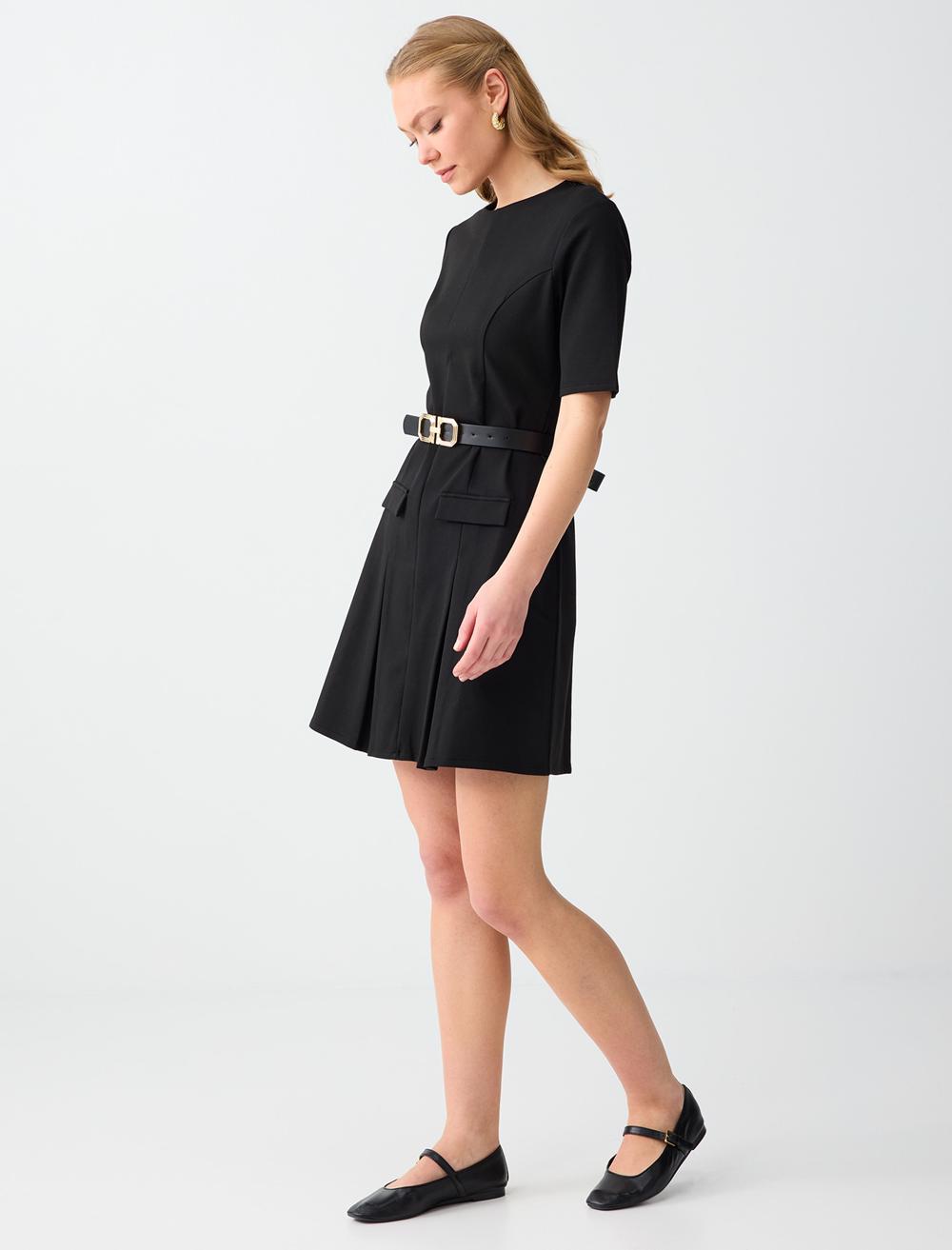 Dar Kesim Yuvarlak Yaka Dirsek Kol Mini Örme Elbise