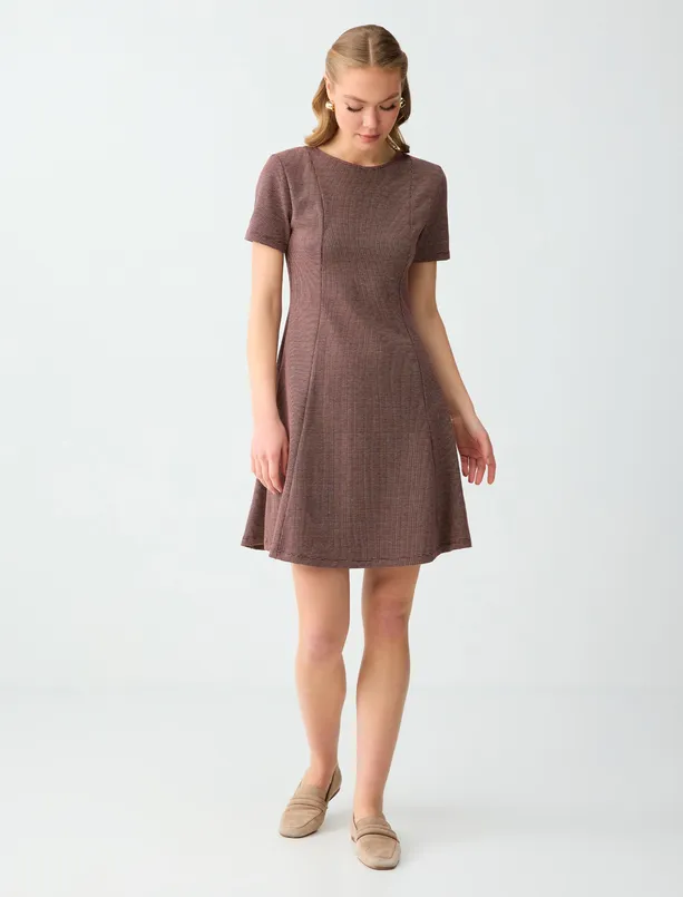 Bayan Bordo Kazayağı Desenli Dar Kesim Örme Mini Elbise