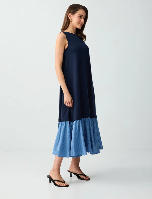 Women Dark Blue Boat Neck Sleeveless Color Blocked Knitted Midi Dress