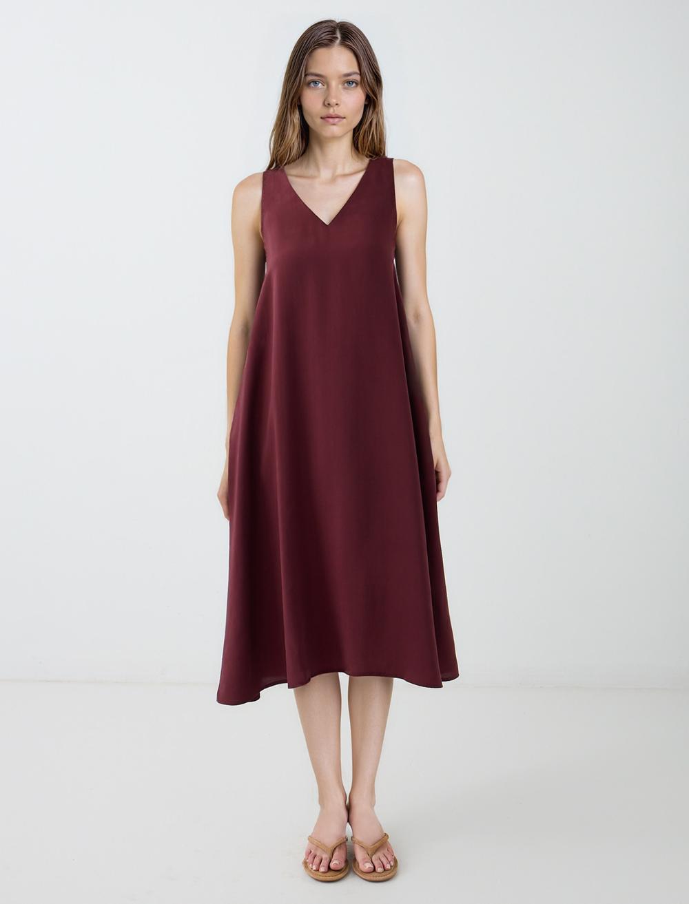 V Yaka Rahat Kesim Kolsuz Dokuma Elbise