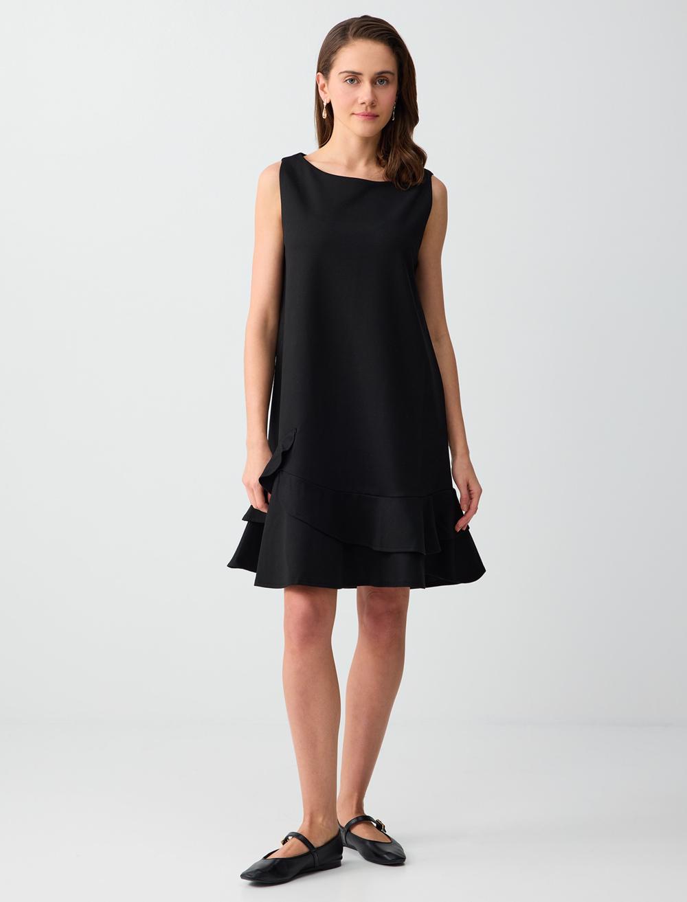 Rahat Kesim Kayık Yaka Kolsuz Mini Örme Elbise