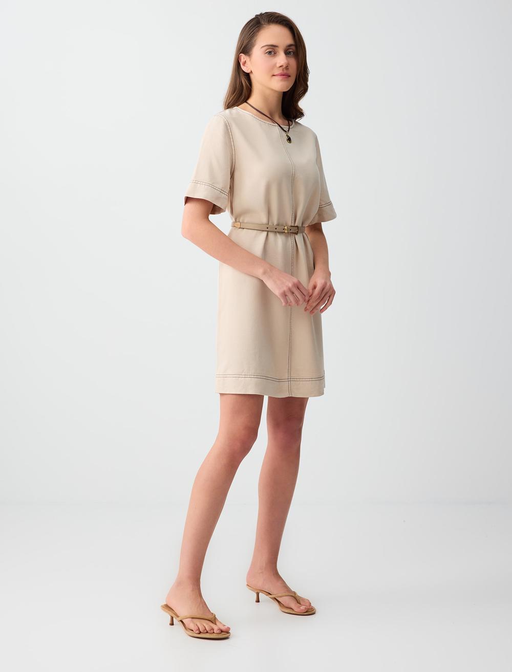 Rahat Kesim Bisiklet Yaka Dokuma Mini Elbise