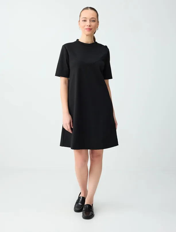 Bayan  Yuvarkak Yaka Kısa Kollu Örme Mini Elbise