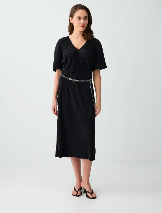 Bayan  Rahat Kesim Truvakar Kol V Yaka Örme Midi Elbise