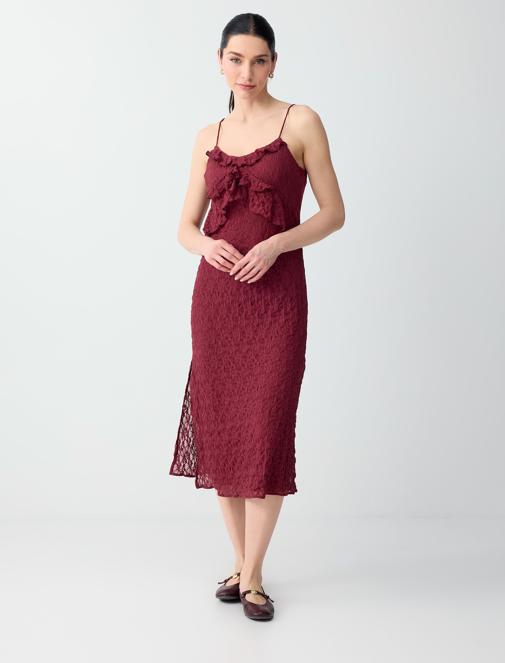 Burgundy Narrow Cut Open Neck Lace Detailed Midi Dress Combination