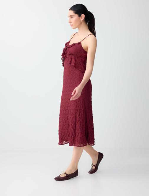 Burgundy Narrow Cut Open Neck Lace Detailed Midi Dress Combination