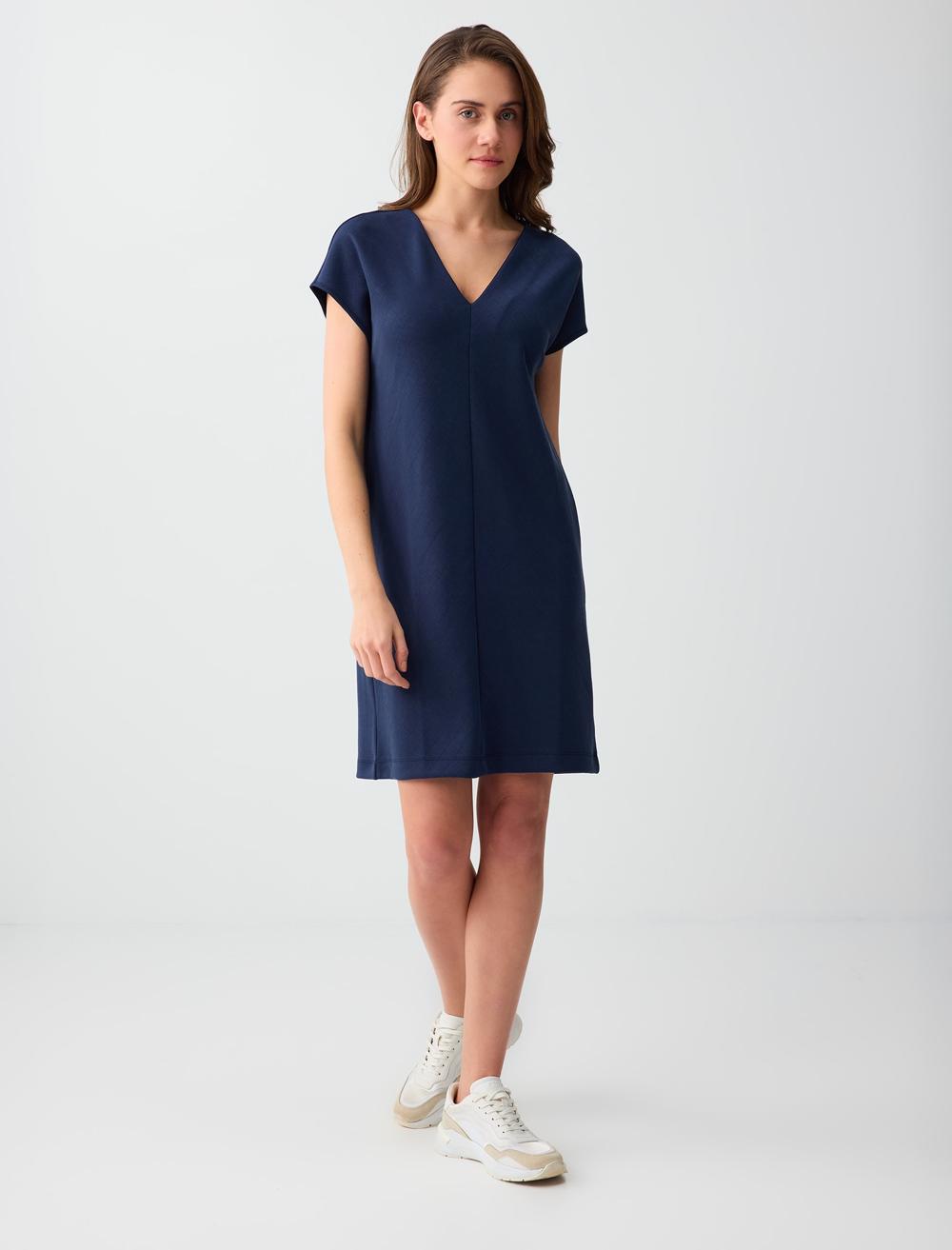 Düşük Omuz V Yaka Örme Mini Elbise