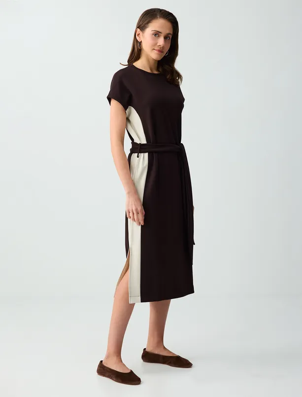 Bayan Kahverengi Yuvarlak Yaka Düşük Omuz Modal Örme Midi Elbise