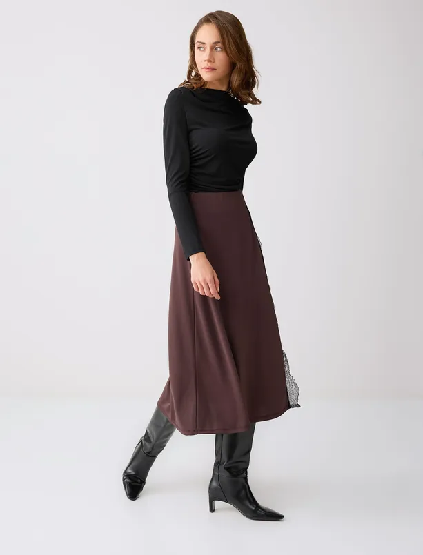 Bayan  Rahat Kesim Normal Bel Yırtmaçlı Midi Örme Etek