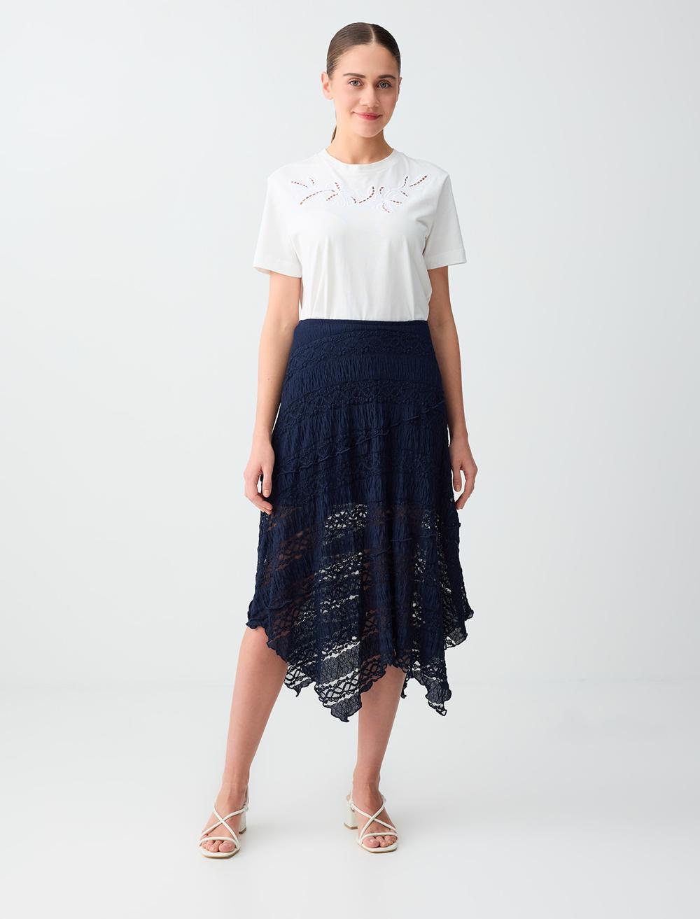 Rahat Kesim Normal Bel Dantel Detaylı Örme Etek