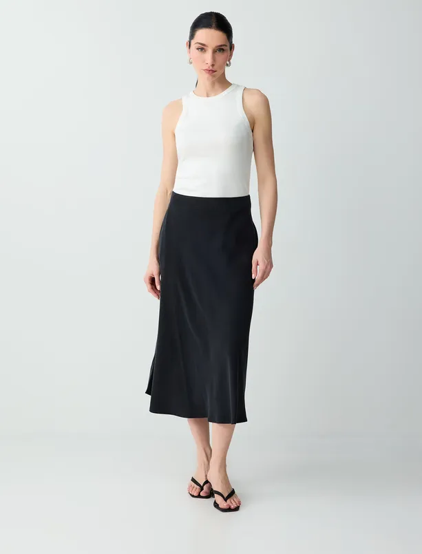 Bayan  Rahat Kesim Cep Detaylı Normal Bel Midi Etek