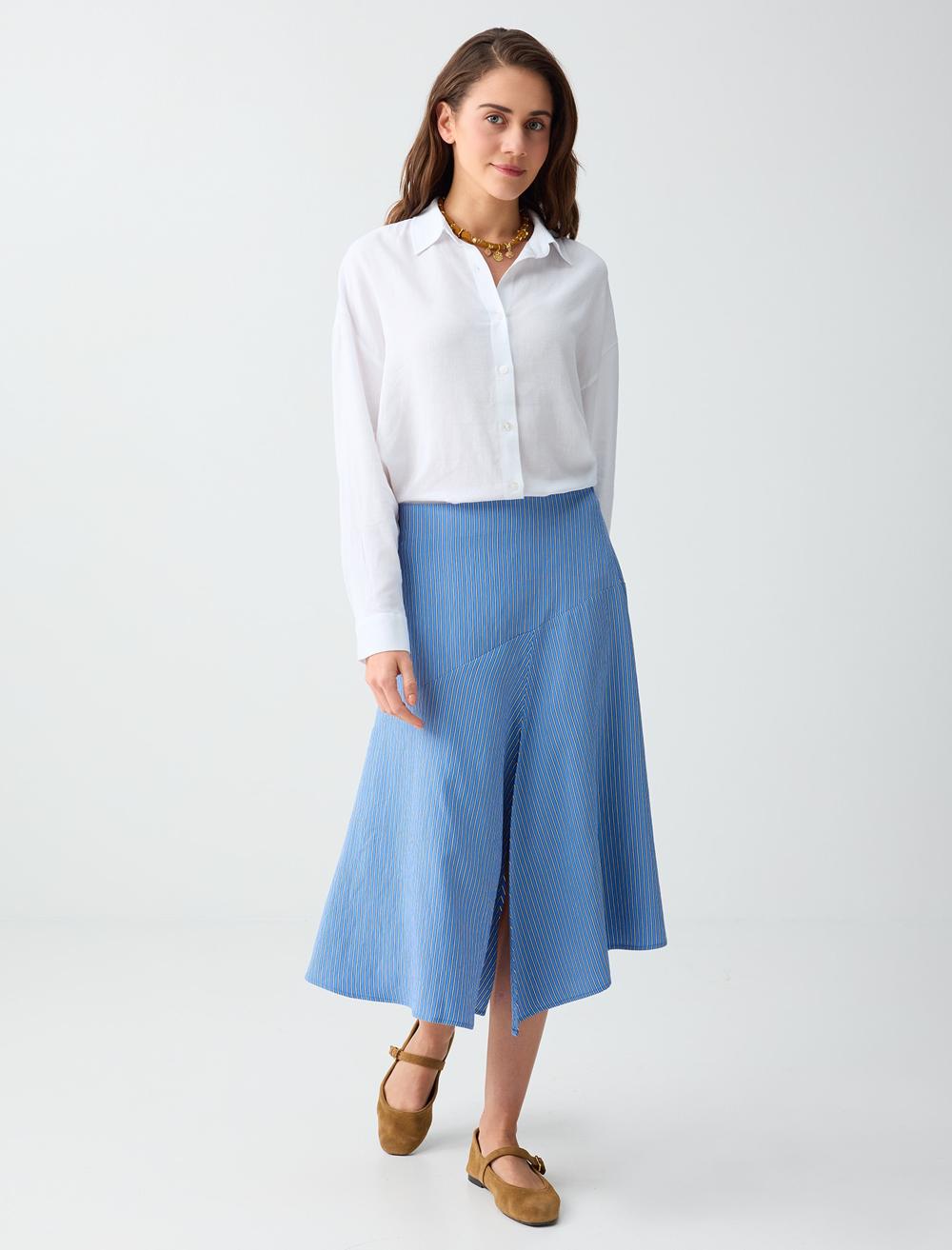 Rahat Kesim Normal Bel Yırtmaç Detaylı Dokuma Etek