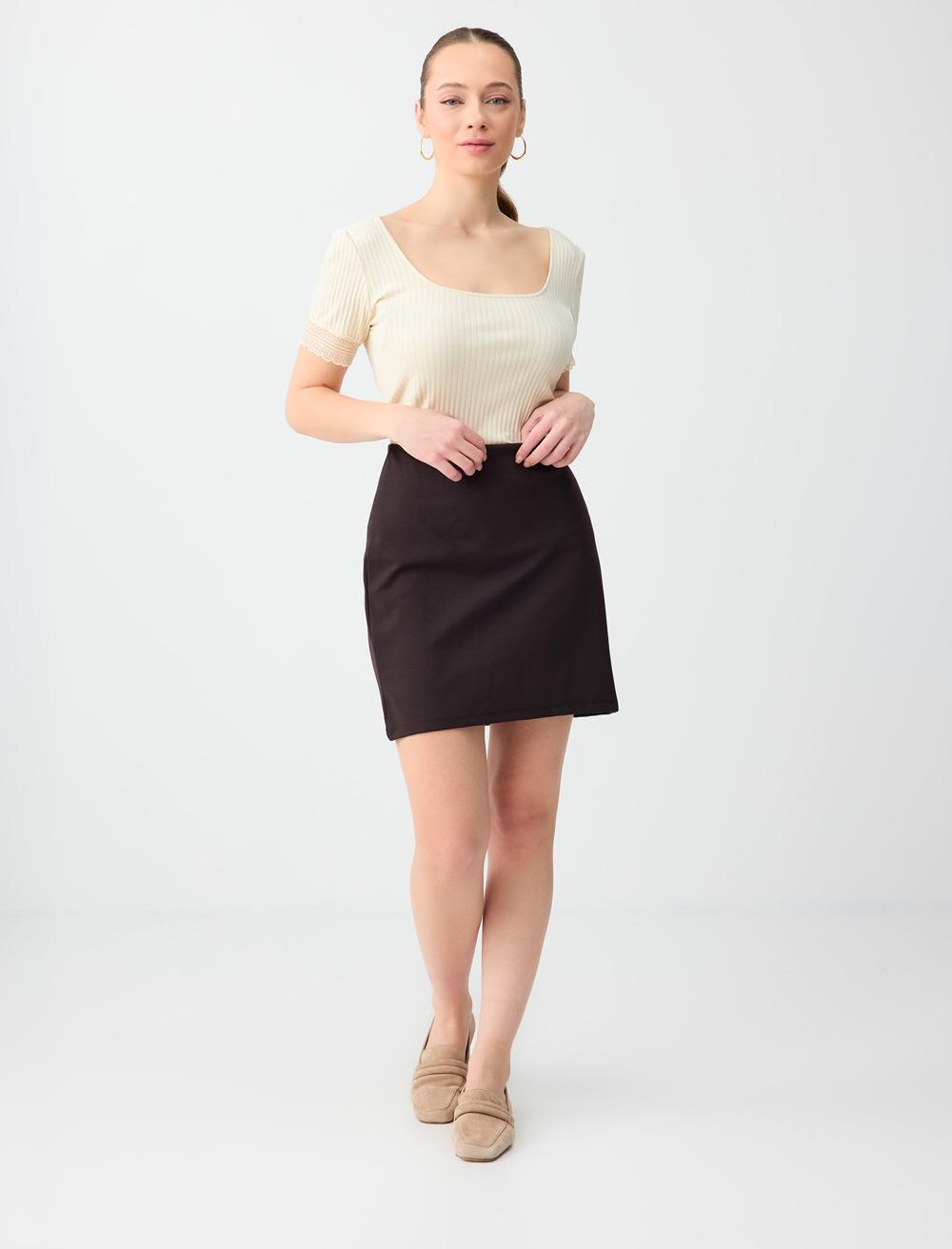 Normal Bel Düz Kesim Beli Lastikli Örme Mini Etek