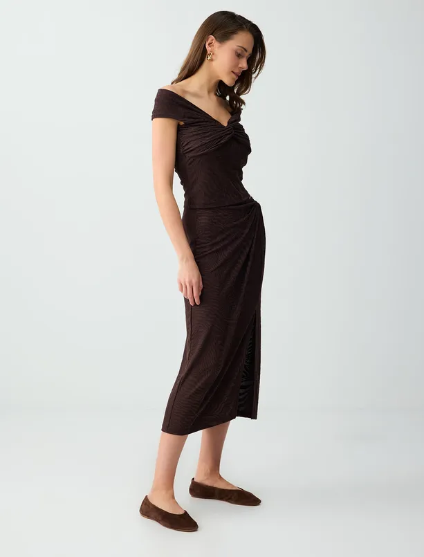 Bayan Kahverengi Yırtmaç Detaylı Normal Bel Midi Örme Etek