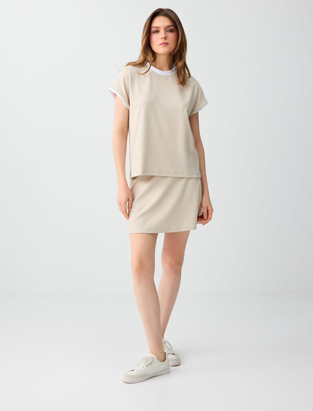 Rahat Kesim Yüksek Bel Beli Lastikli Örme Mini Etek