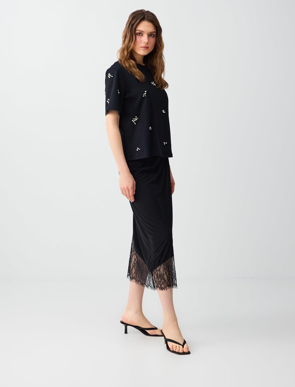 Düz Kesim Normal Bel Dantel Detaylı Örme Midi Etek