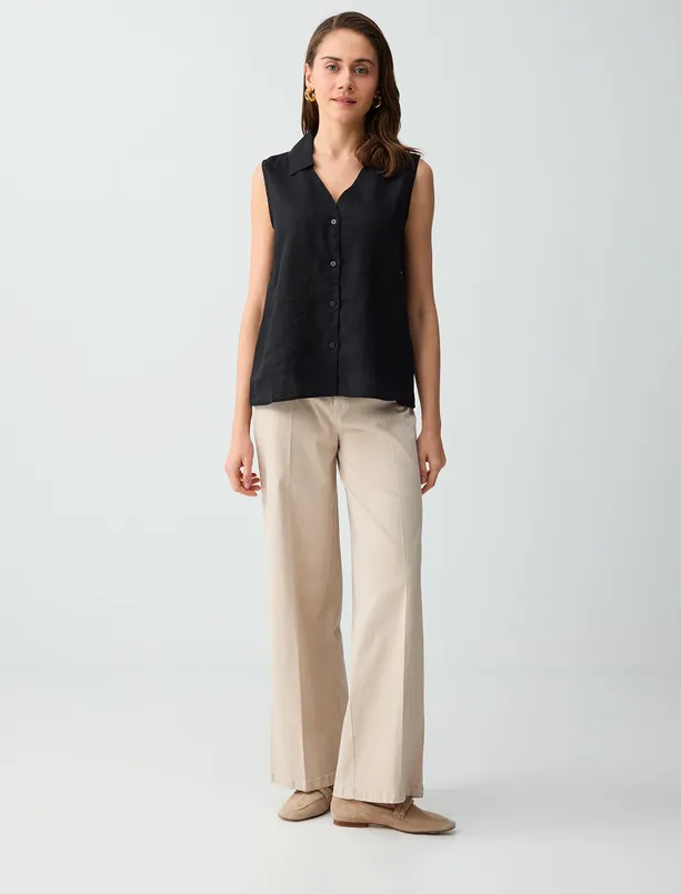 Women Black 100% Linen Sleeveless Slim Fit Shirt