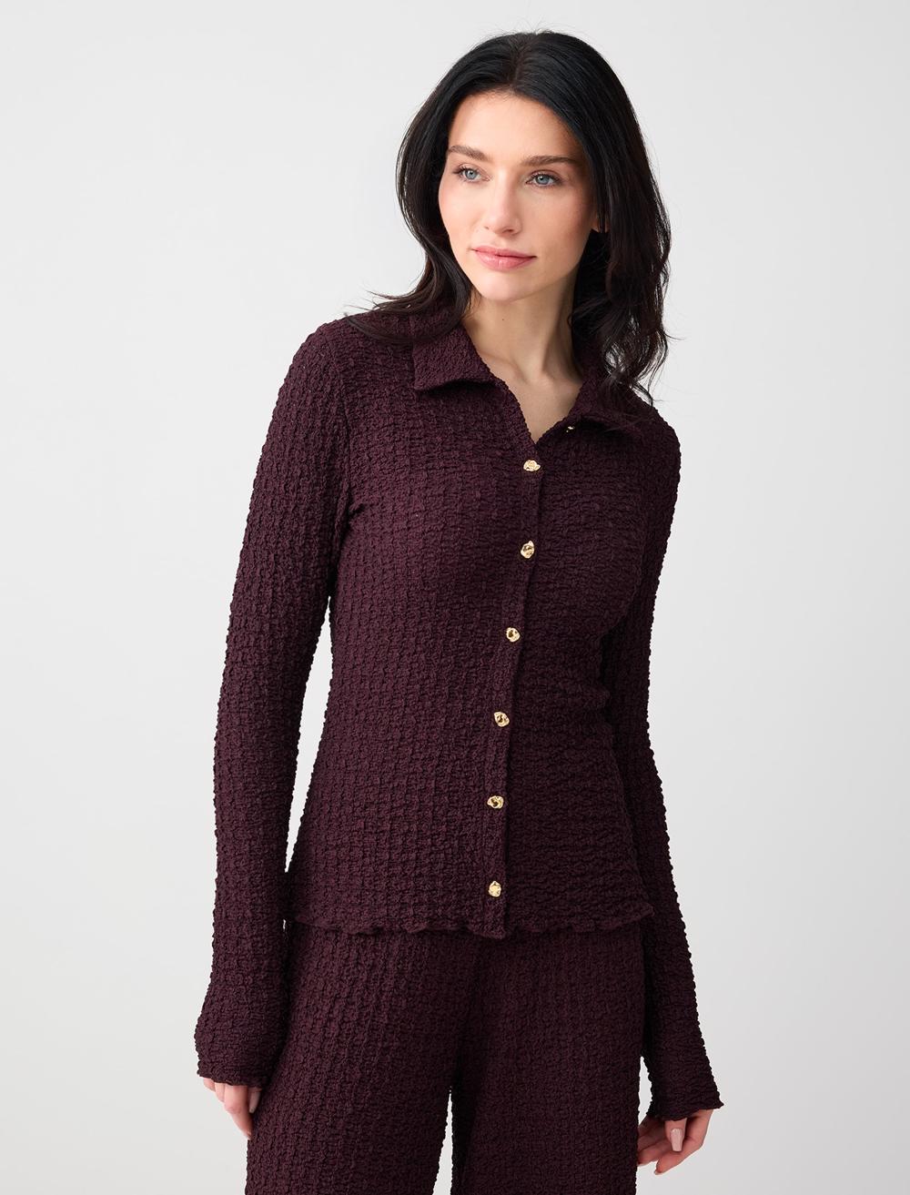 Dar Kesim Dokulu Örme Gömlek