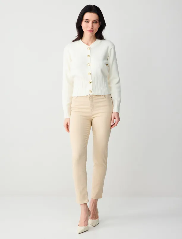 Bayan Ekru Düz Kesim Yuvarlak Yaka Uzun Kollu Triko Hırka