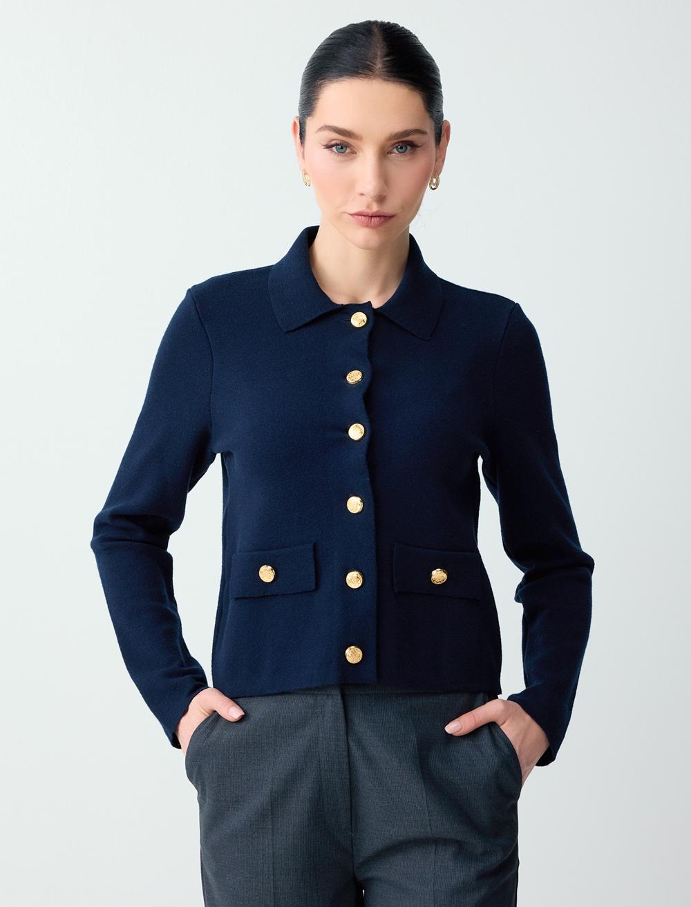 Uzun Kollu Gömlek Yaka Düğme Detaylı Triko Hırka