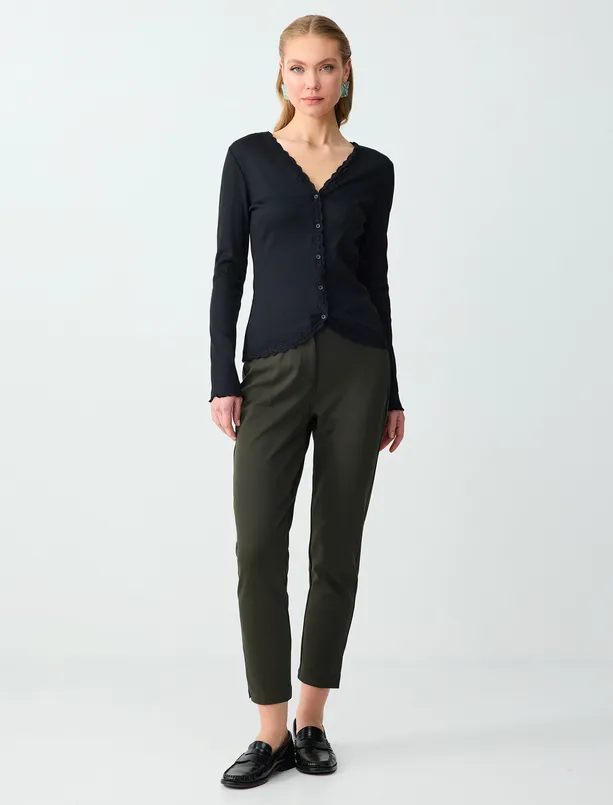 Bayan Siyah Uzun Kollu V Yaka Dar Kesim Örme Hırka