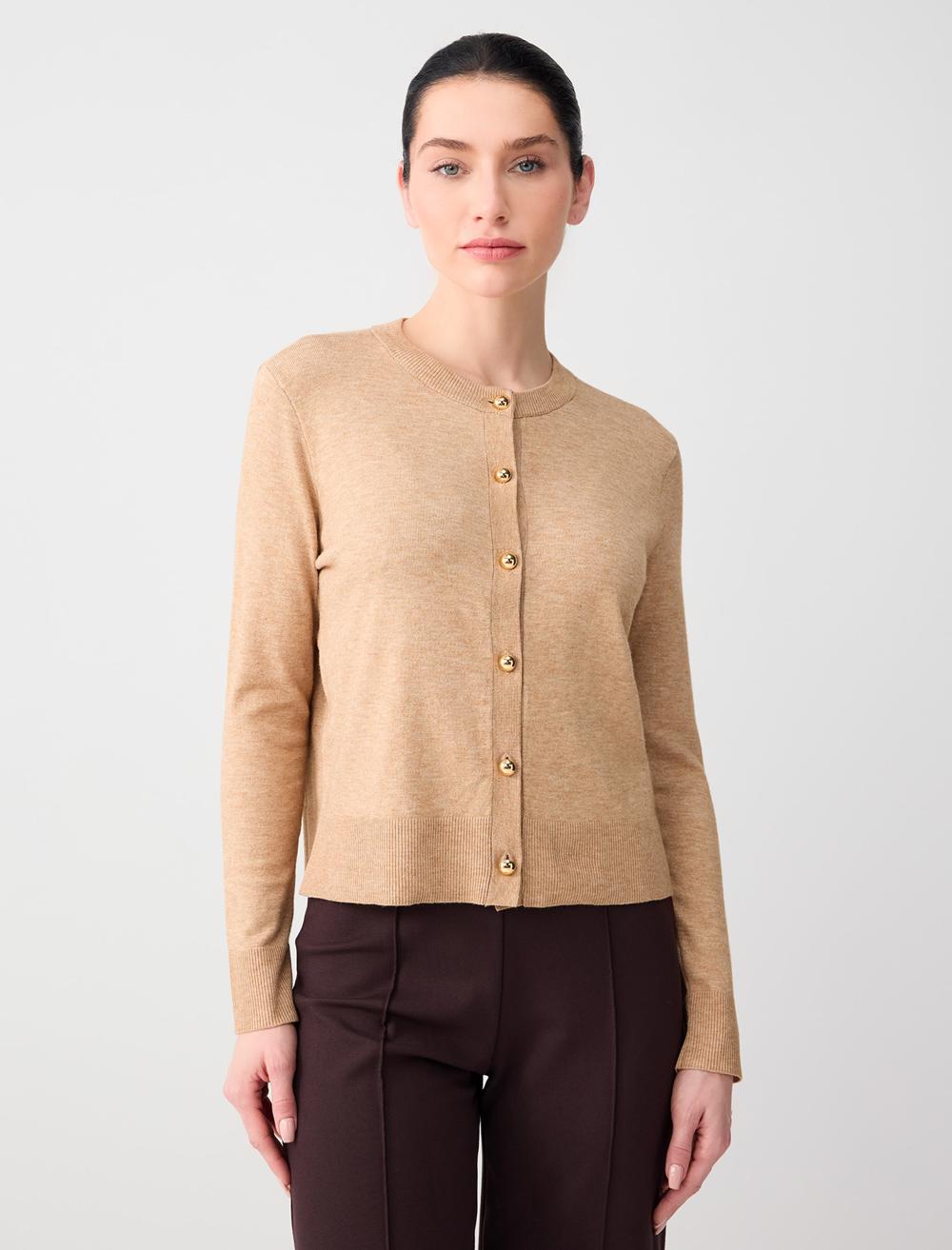 Yuvarlak Yaka Uzun Kollu Düğme Detaylı Triko Hırka