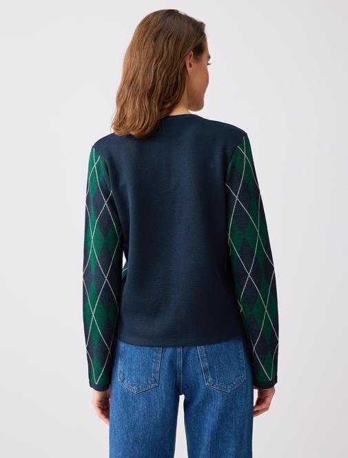 Diamond Patterned Sweater Combination