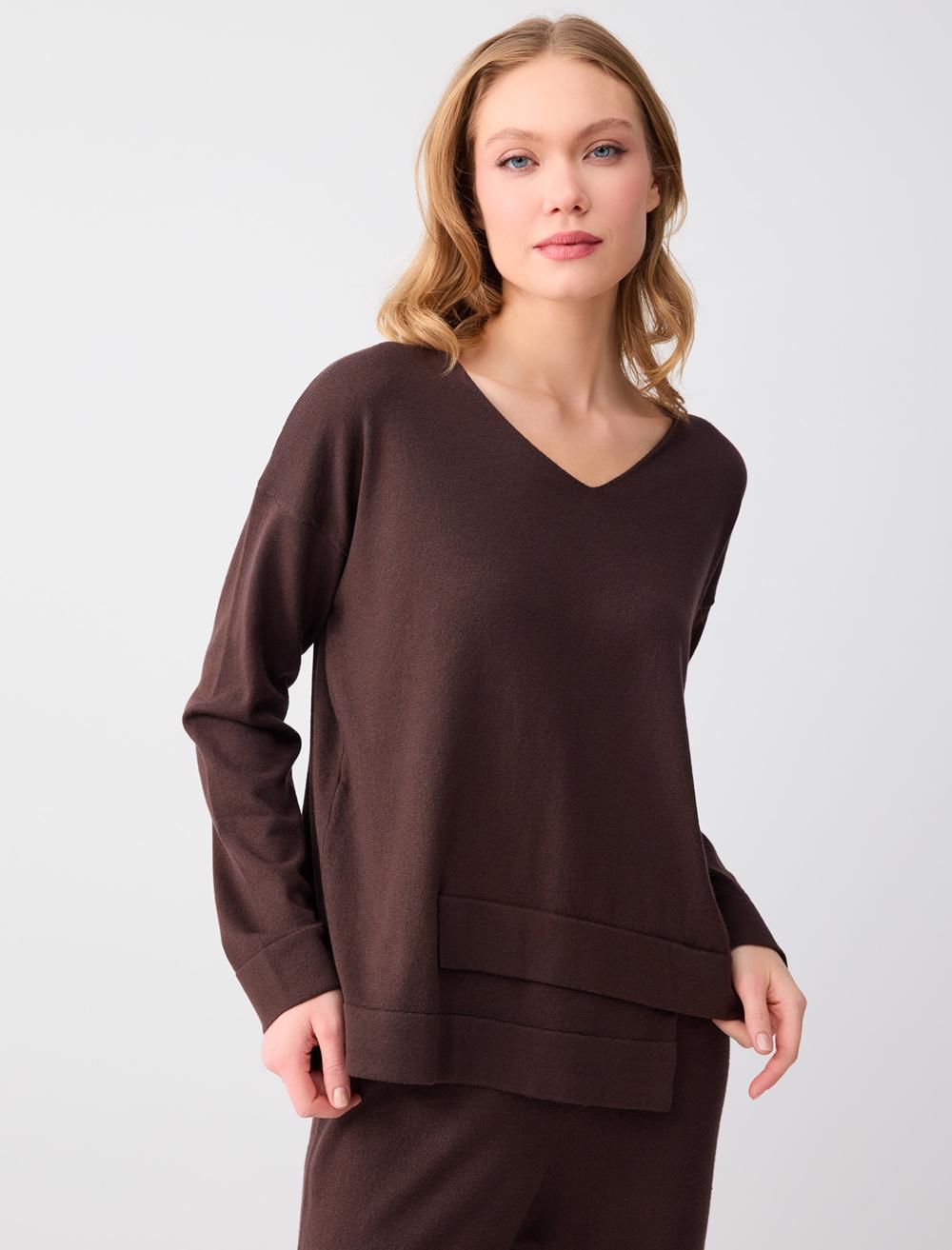 Uzun Kollu V Yaka Triko Kazak