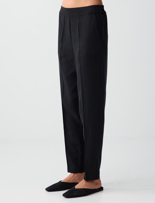 Cep Detaylı Normal Bel Normal Paça Dokuma Pantolon Kombini