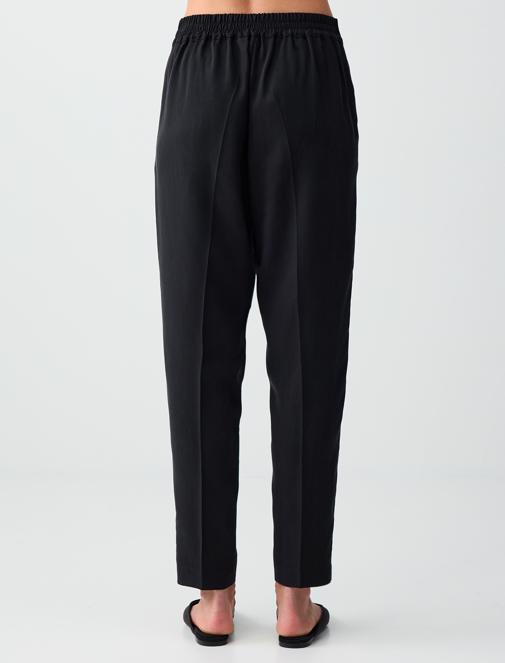 Cep Detaylı Normal Bel Normal Paça Dokuma Pantolon Kombini