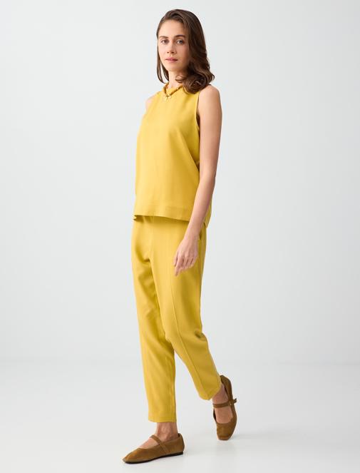 Hardal Cep Detaylı Normal Bel Normal Paça Dokuma Pantolon Kombini