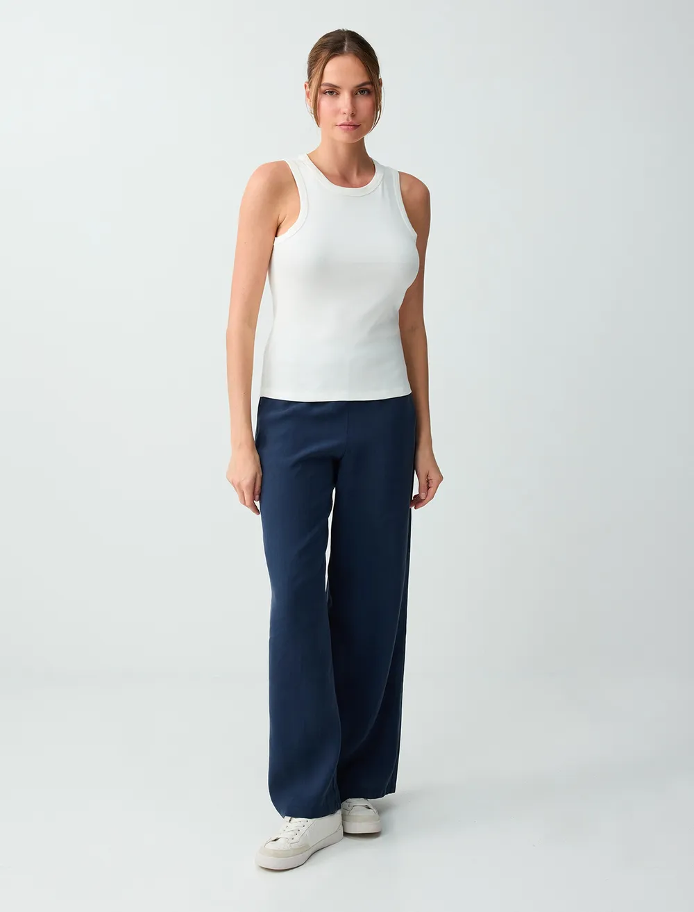 Regular Waist Long Length Woven Pants