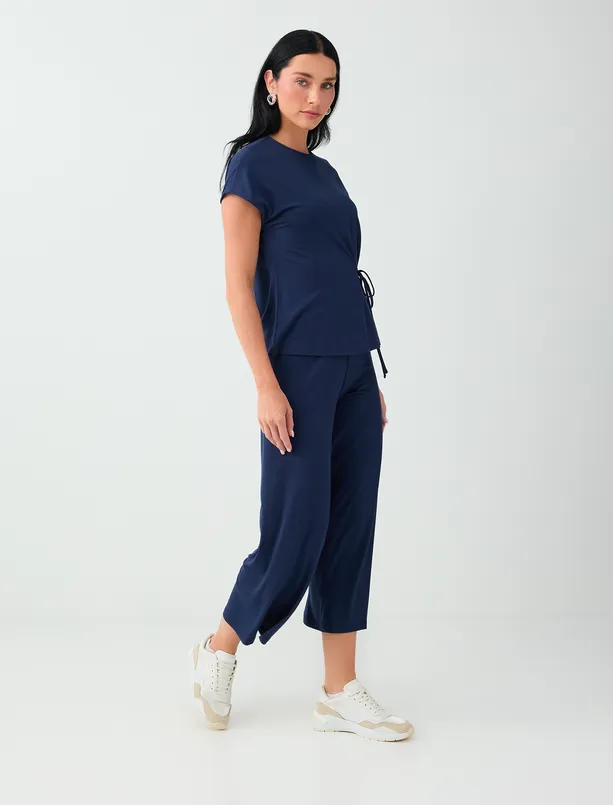 Bayan Lacivert Beli Lastikli Basic Kısa Pantolon