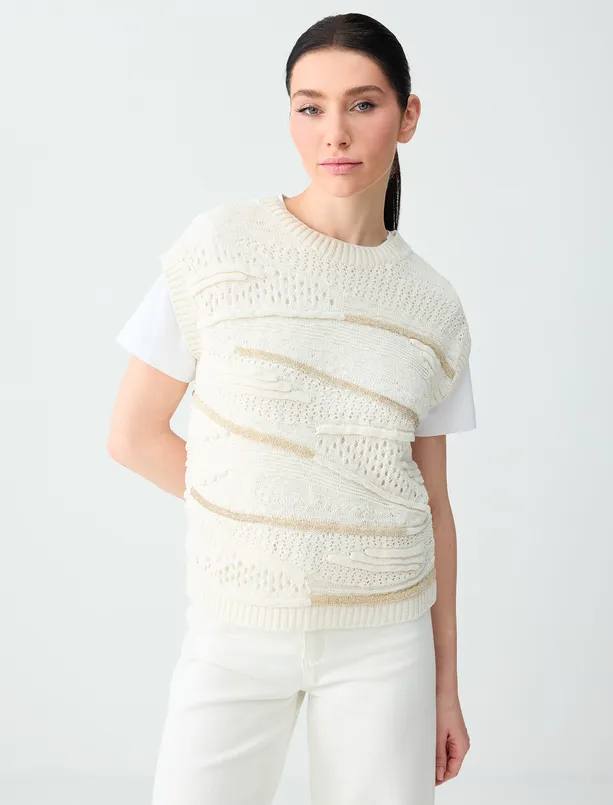 Women Ecru Round Neck Textured Sweater Sweater