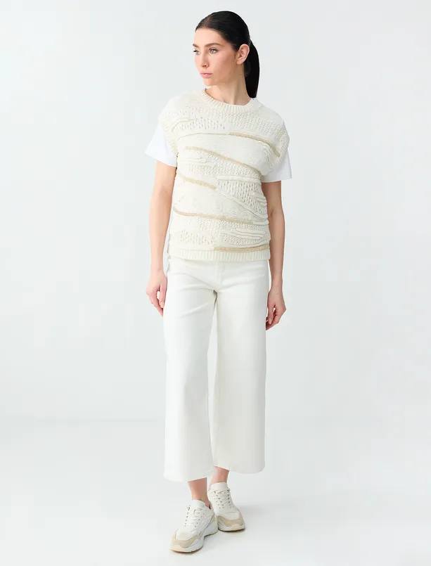 Women Ecru Round Neck Textured Sweater Sweater