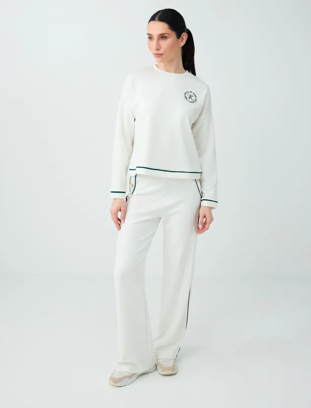 Bayan Beyaz Yuvarlak Yaka Uzun Kollu Desenli Sweatshirt