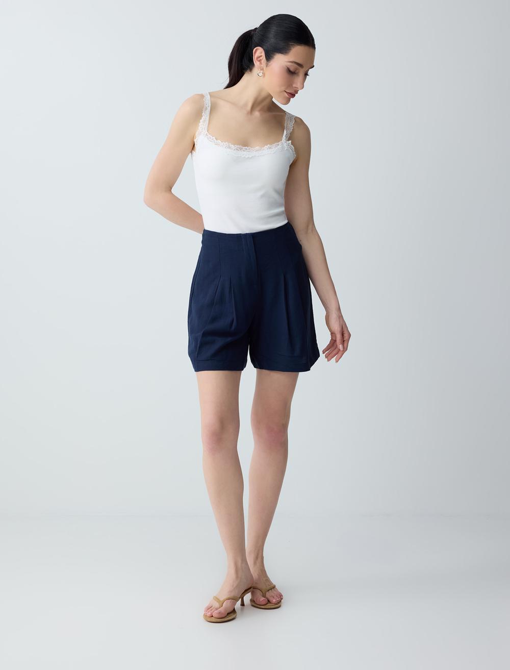 Keten Karışımlı Yüksek Bel Dokuma Şort