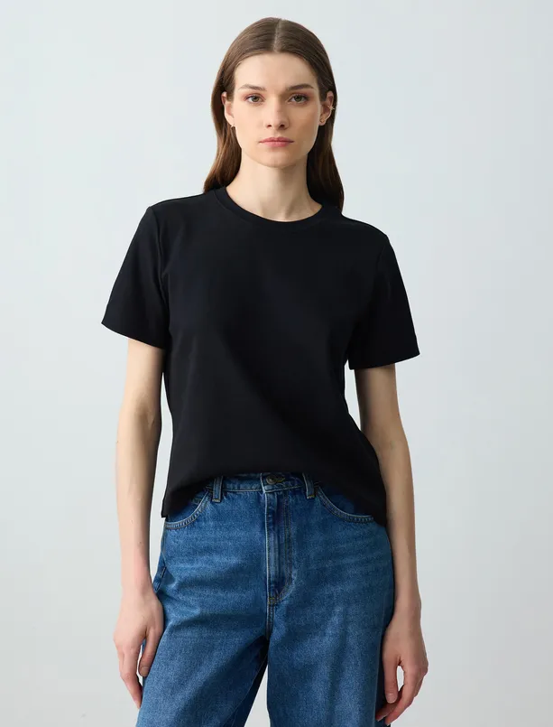 Bayan  %100 Pamuk Kısa Kollu Basic Örme Tişört