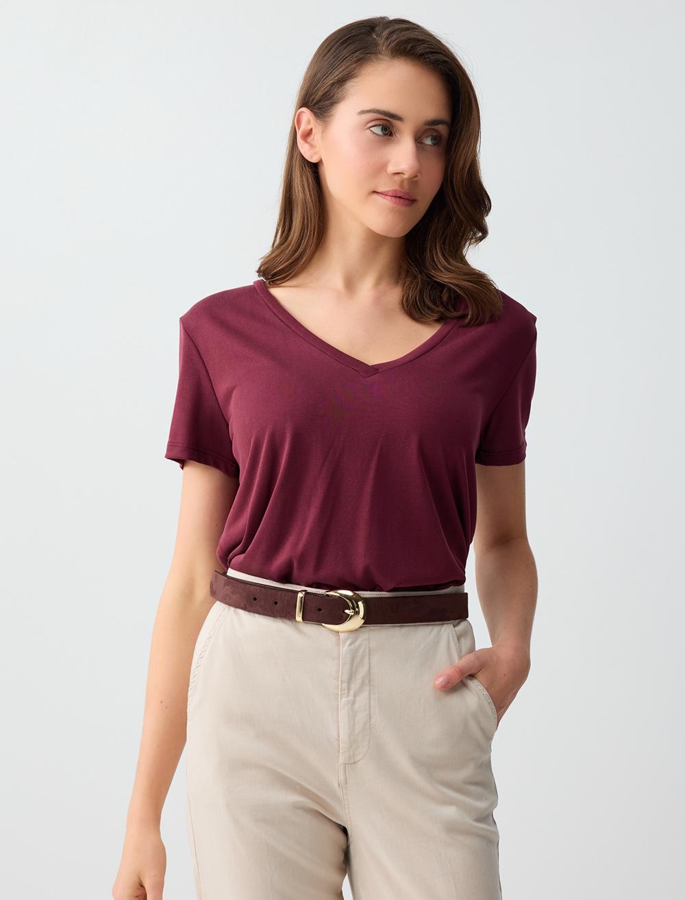 V Yaka Kısa Kollu Modal Örme Tişört