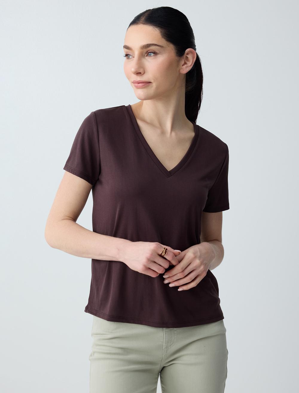 V Yaka Kısa Kollu Modal Örme Tişört