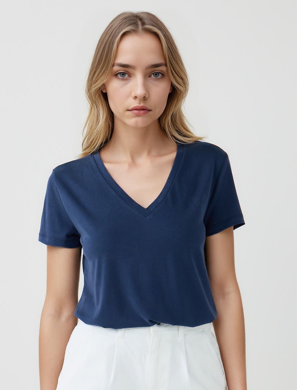 V Yaka Kısa Kollu Modal Örme Tişört