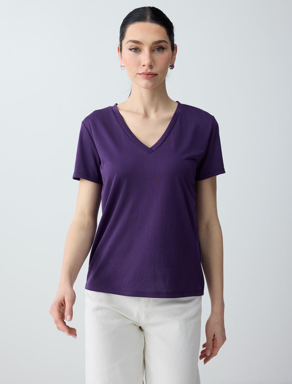 V Yaka Kısa Kollu Modal Örme Tişört