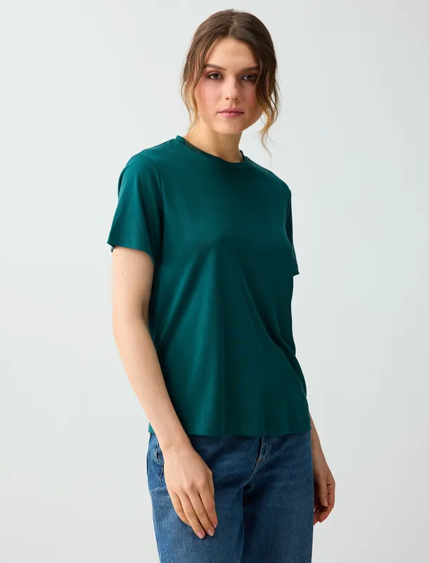 Bayan  Kısa Kollu Bisiklet Yaka Modal Örme Tişört