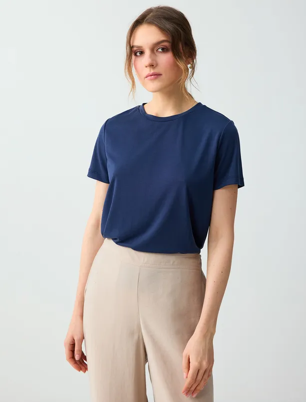 Women  Short Sleeve Crew Neck Modal Knitted T-Shirt