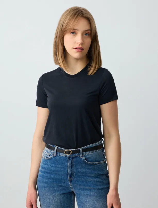 Bayan  Kısa Kollu Bisiklet Yaka Modal Örme Tişört