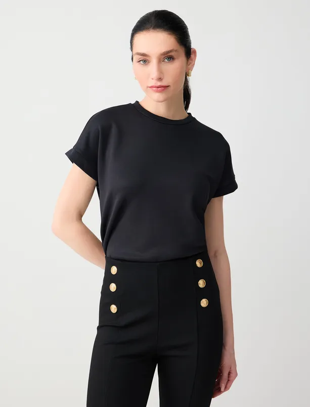 Bayan Siyah Bisiklet Yaka Kısa Kollu Düz Kesim Örme Modal Tişört