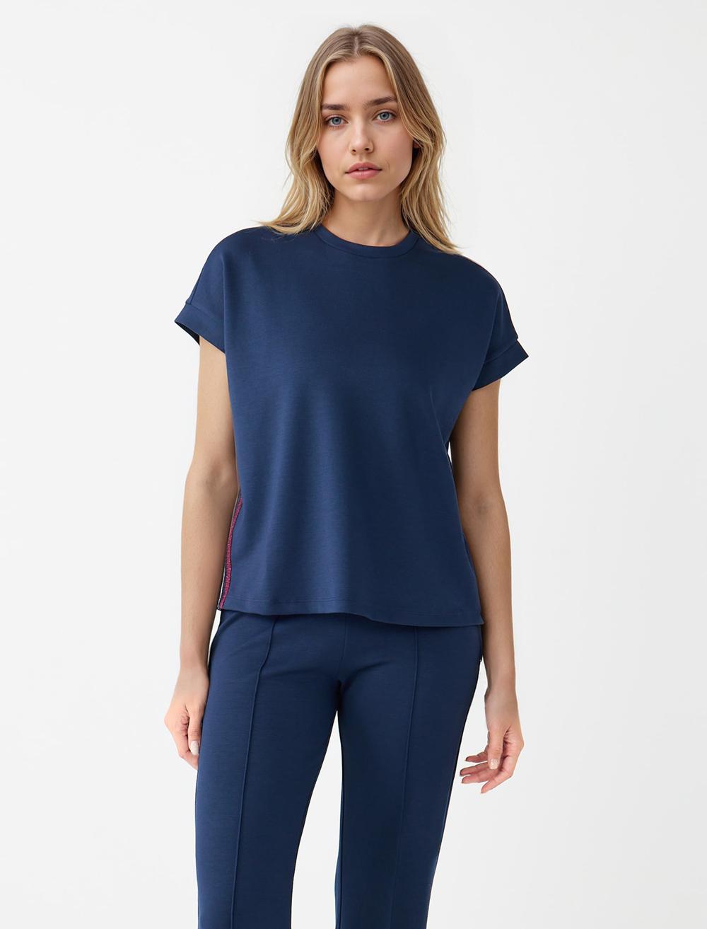 Bisiklet Yaka Kısa Kollu Şerit Detaylı Örme Tişört